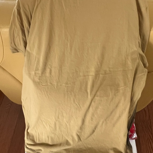 Mens Calvin Klein short sleeve v neck shirts. Worn once to try on. - Picture 7 of 9